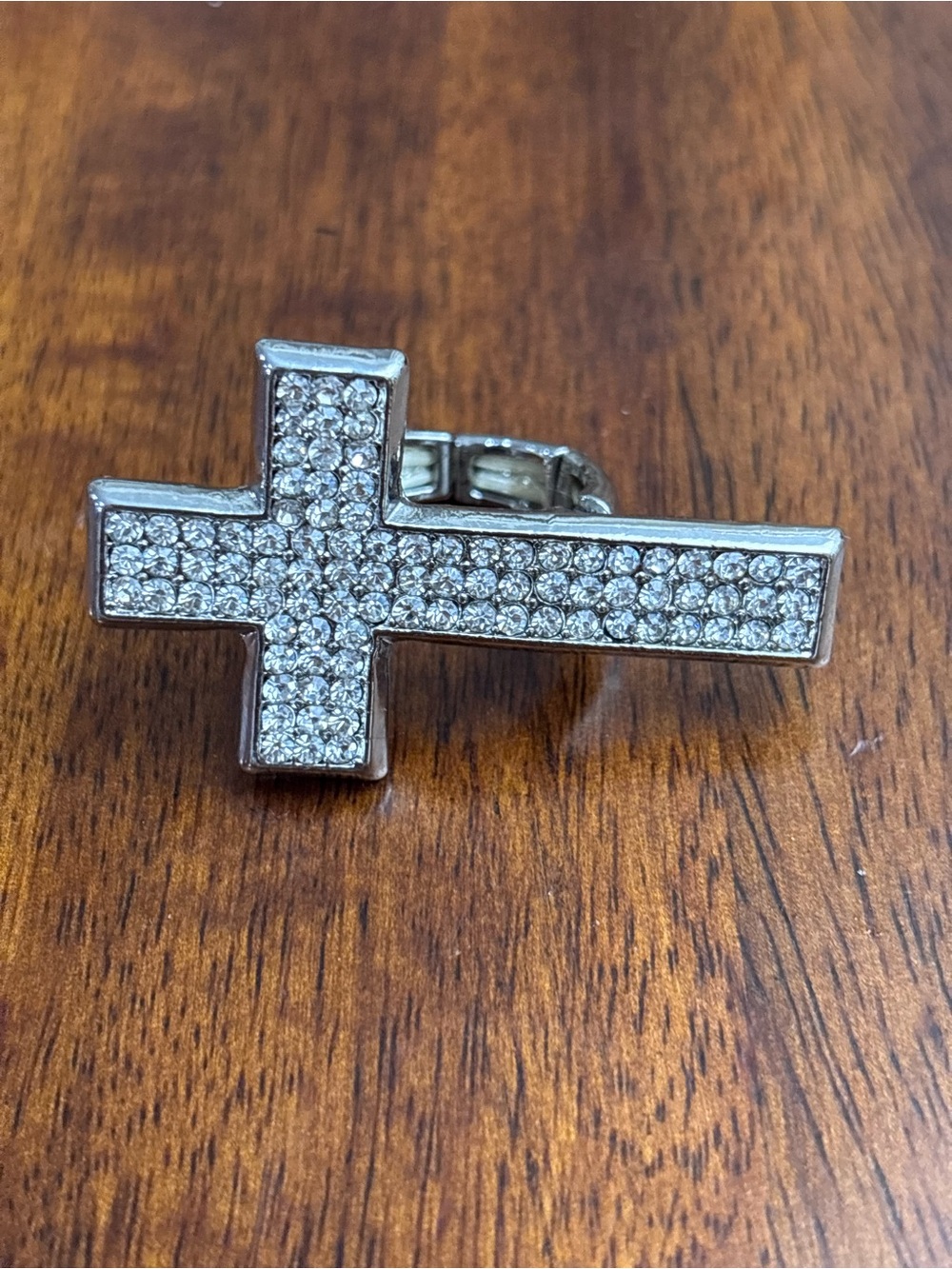 Women’s Silver Crystal Cross stretchy rings size 7- Sparkling Rhinestone Accent